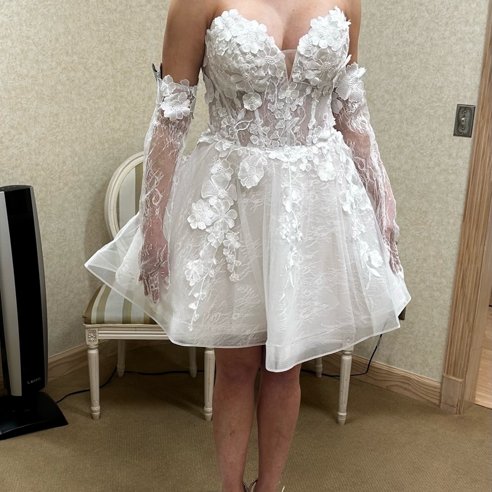 Elegant White Lace Off-Shoulder Dress
